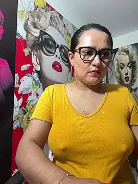 Snapshot of Rouse69_ chatting on March 5, 2026, 7:26 am Rouse69 online show from March 5, 2026, 7:26 am