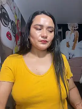 Snapshot of Rouse69_ chatting on March 24, 2026, 6:51 am Rouse69 online show from March 24, 2026, 6:51 am