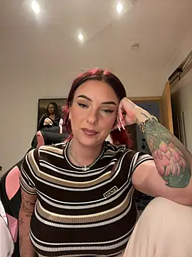 OliviaaFischer online show from June 17, 2026, 6:31 pm