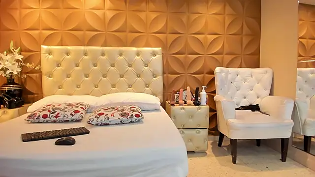 BarbaraCortez online show from January 11, 2026, 8:14 pm