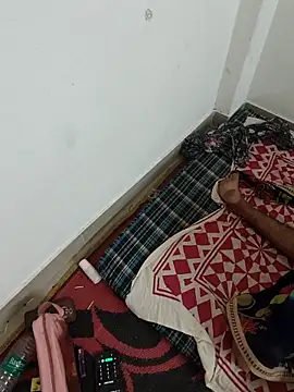 Snapshot of Komal-stream chatting on September 17, 2025, 7:48 pm Komal-stream online show from September 17, 2025, 7:48 pm