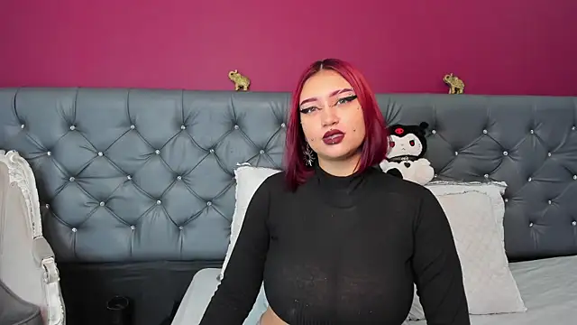 Snapshot of VenussDark chatting on October 9, 2025, 5:11 pm VenussDark online show from October 9, 2025, 5:11 pm