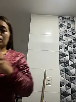 Snapshot of SaraMartinez_1 chatting on February 17, 2026, 11:07 am SaraMartinez 1 online show from February 17, 2026, 11:07 am