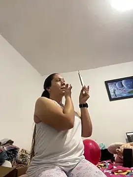 emma hot2006 online show from October 13, 2025, 5:46 pm