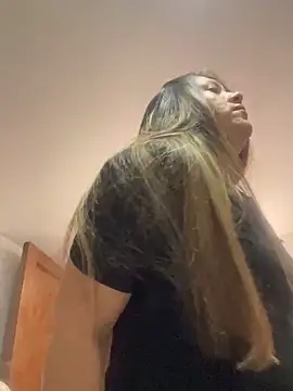 emma hot2006 online show from November 3, 2025, 4:08 pm