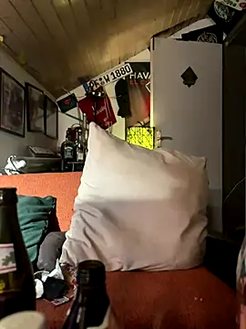 Snapshot of Mexxwell69 chatting on September 21, 2025, 5:14 pm Mexxwell69 online show from September 21, 2025, 5:14 pm