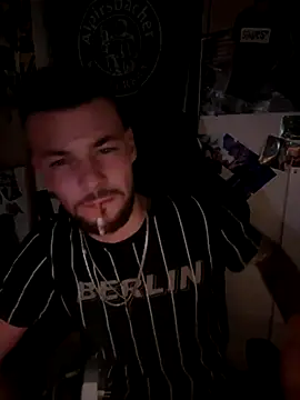 Snapshot of Mexxwell69 chatting on September 30, 2025, 10:59 pm Mexxwell69 online show from September 30, 2025, 10:59 pm