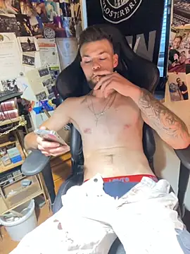 Snapshot of Mexxwell69 chatting on October 6, 2025, 4:26 pm Mexxwell69 online show from October 6, 2025, 4:26 pm