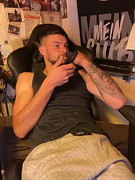 Snapshot of Mexxwell69 chatting on October 11, 2025, 3:28 am Mexxwell69 online show from October 11, 2025, 3:28 am