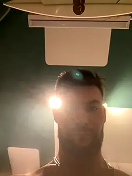 Snapshot of Mexxwell69 chatting on October 17, 2025, 7:16 pm Mexxwell69 online show from October 17, 2025, 7:16 pm