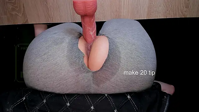 Cameltoe squirt inPants online show from December 7, 2024, 4:14 pm