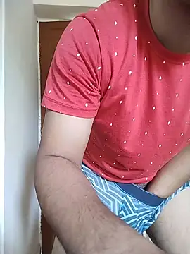 COme8989 online show from November 30, 2025, 4:49 am