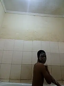 Snapshot of sweetdickboy2 chatting on April 18, 2026, 3:10 am sweetdickboy2 online show from April 18, 2026, 3:10 am