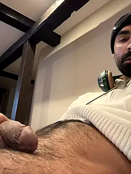 Snapshot of SergioGarcia93 chatting on November 9, 2025, 8:07 pm SergioGarcia93 online show from November 9, 2025, 8:07 pm