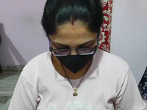 Snapshot of jannu6482 chatting on February 28, 2026, 1:12 pm jannu6482 online show from February 28, 2026, 1:12 pm