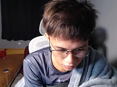 Snapshot of naughtyboyloy_0 chatting on February 18, 2026, 5:42 pm naughtyboyloy 0 online show from February 18, 2026, 5:42 pm