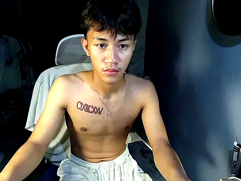naughtyboyloy 0 online show from May 6, 2026, 9:42 pm