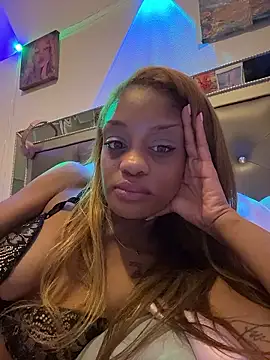 Angelbunnyy online show from January 8, 2026, 7:10 am