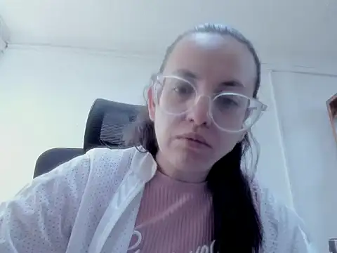 Snapshot of dalila_macherano1 chatting on October 19, 2025, 3:56 pm dalila macherano1 online show from October 19, 2025, 3:56 pm