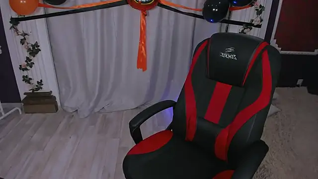 Snapshot of -Seava chatting on October 24, 2025, 4:25 pm -Seava online show from October 24, 2025, 4:25 pm