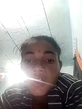 Snapshot of PoojaPleasure chatting on November 6, 2025, 6:31 pm PoojaPleasure online show from November 6, 2025, 6:31 pm