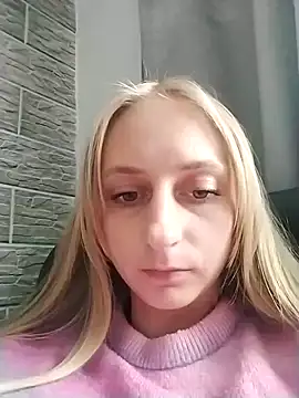 babyXlove online show from September 13, 2025, 10:15 am