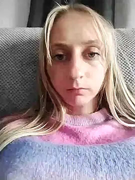 babyXlove online show from September 14, 2025, 12:37 pm