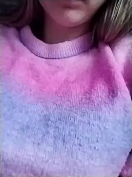 babyXlove online show from September 15, 2025, 8:36 am