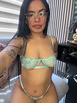 Melissa coch online show from June 10, 2026, 2:49 pm