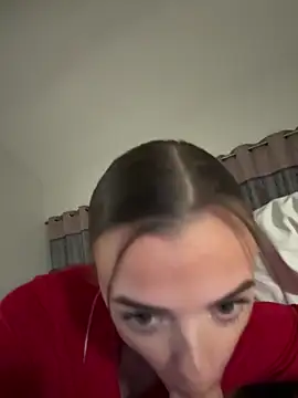 cutietootie02 online show from December 21, 2025, 2:30 am