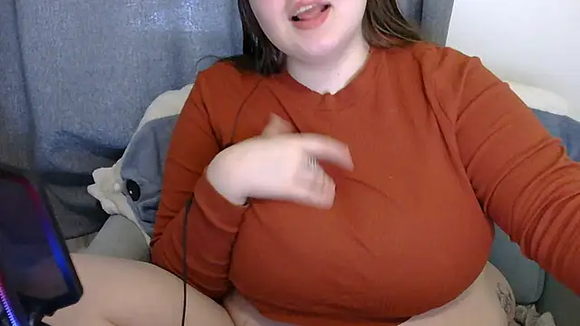 brattyprincessemma online show from February 19, 2026, 2:35 pm