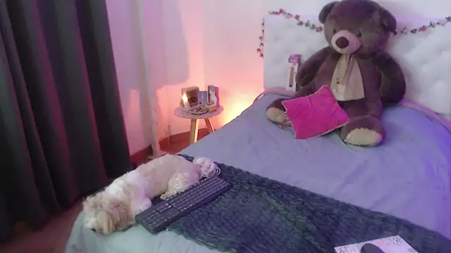 kylie444  online show from October 30, 2025, 10:10 pm