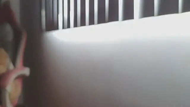 Crystal Star  online show from October 28, 2025, 1:25 pm