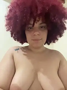 Snapshot of Enyagleam_ chatting on September 26, 2025, 2:37 am Enyagleam online show from September 26, 2025, 2:37 am