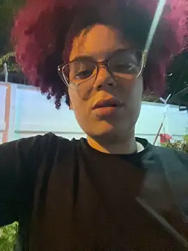 Snapshot of Enyagleam_ chatting on October 3, 2025, 2:52 am Enyagleam online show from October 3, 2025, 2:52 am