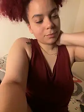 Snapshot of Enyagleam_ chatting on October 19, 2025, 11:27 pm Enyagleam online show from October 19, 2025, 11:27 pm