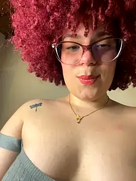 Snapshot of Enyagleam_ chatting on October 23, 2025, 2:33 am Enyagleam online show from October 23, 2025, 2:33 am