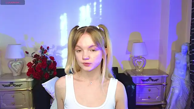 Snapshot of RosesKate chatting on September 24, 2025, 4:27 am RosesKate online show from September 24, 2025, 4:27 am