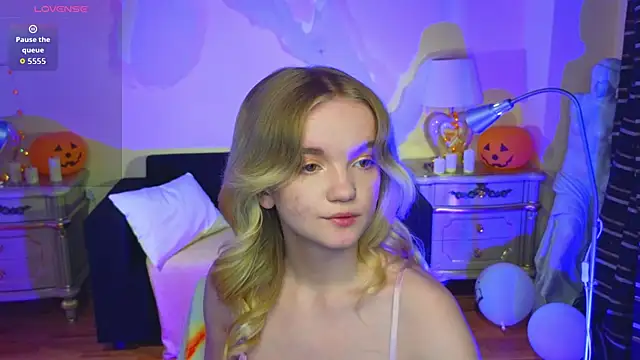 Snapshot of RosesKate chatting on October 31, 2025, 11:55 am RosesKate online show from October 31, 2025, 11:55 am