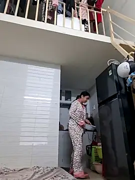 Snapshot of Minn-cute chatting on November 8, 2025, 3:07 am Minn-cute online show from November 8, 2025, 3:07 am