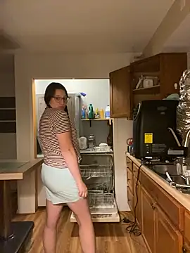 Snapshot of Mommasaurrex chatting on October 8, 2025, 3:37 am Mommasaurrex online show from October 8, 2025, 3:37 am