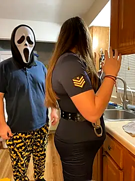 Snapshot of Mommasaurrex chatting on October 16, 2025, 1:50 am Mommasaurrex online show from October 16, 2025, 1:50 am