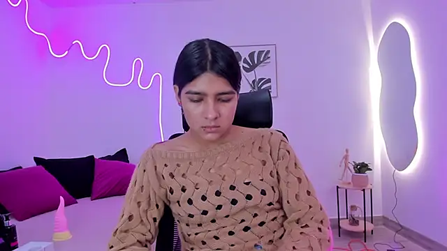 Snapshot of Cherrydollxx chatting on September 24, 2025, 11:46 am Cherrydollxx online show from September 24, 2025, 11:46 am