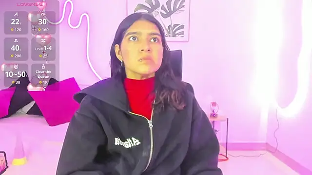 Snapshot of Cherrydollxx chatting on October 9, 2025, 11:41 am Cherrydollxx online show from October 9, 2025, 11:41 am