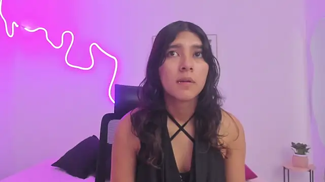 Snapshot of Cherrydollxx chatting on October 28, 2025, 11:36 am Cherrydollxx online show from October 28, 2025, 11:36 am