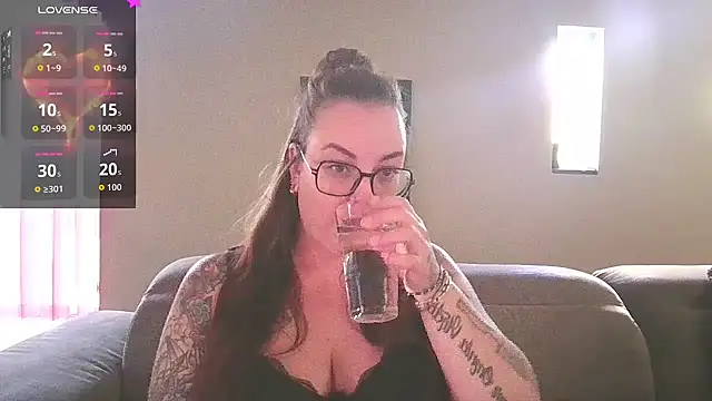 Snapshot of Miss_Lucifer6 chatting on September 30, 2025, 2:44 pm Miss Lucifer6 online show from September 30, 2025, 2:44 pm