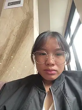 QueenLink online show from September 29, 2025, 2:49 am