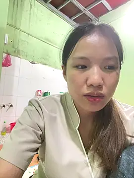 QueenLink online show from October 12, 2025, 4:28 pm