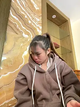 QueenLink online show from October 22, 2025, 3:51 am