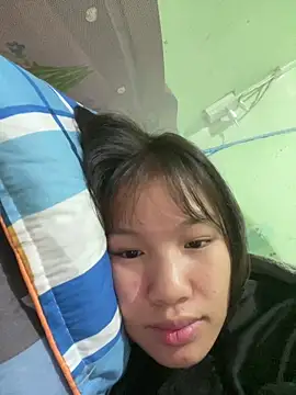 QueenLink online show from November 5, 2025, 5:18 am